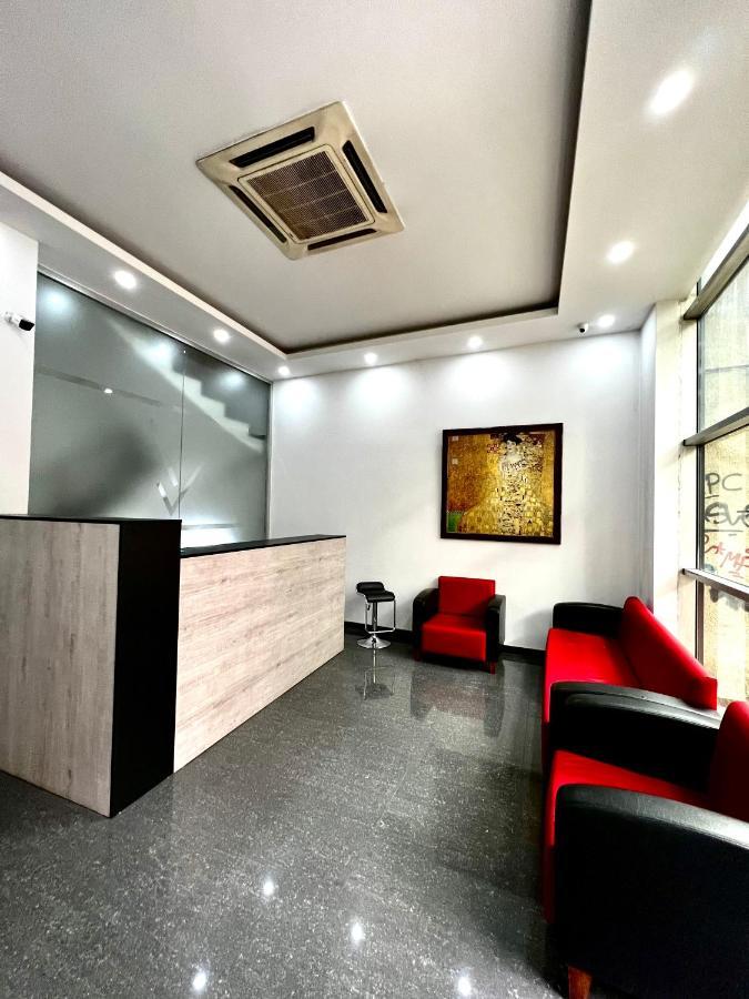 Queen Hostel 第比利斯 外观 照片