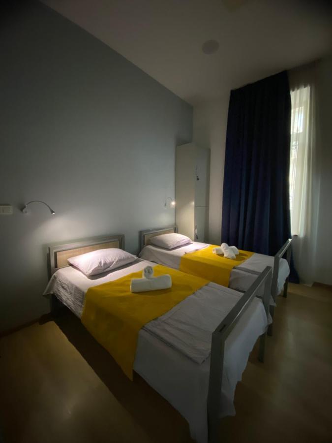 Queen Hostel 第比利斯 外观 照片