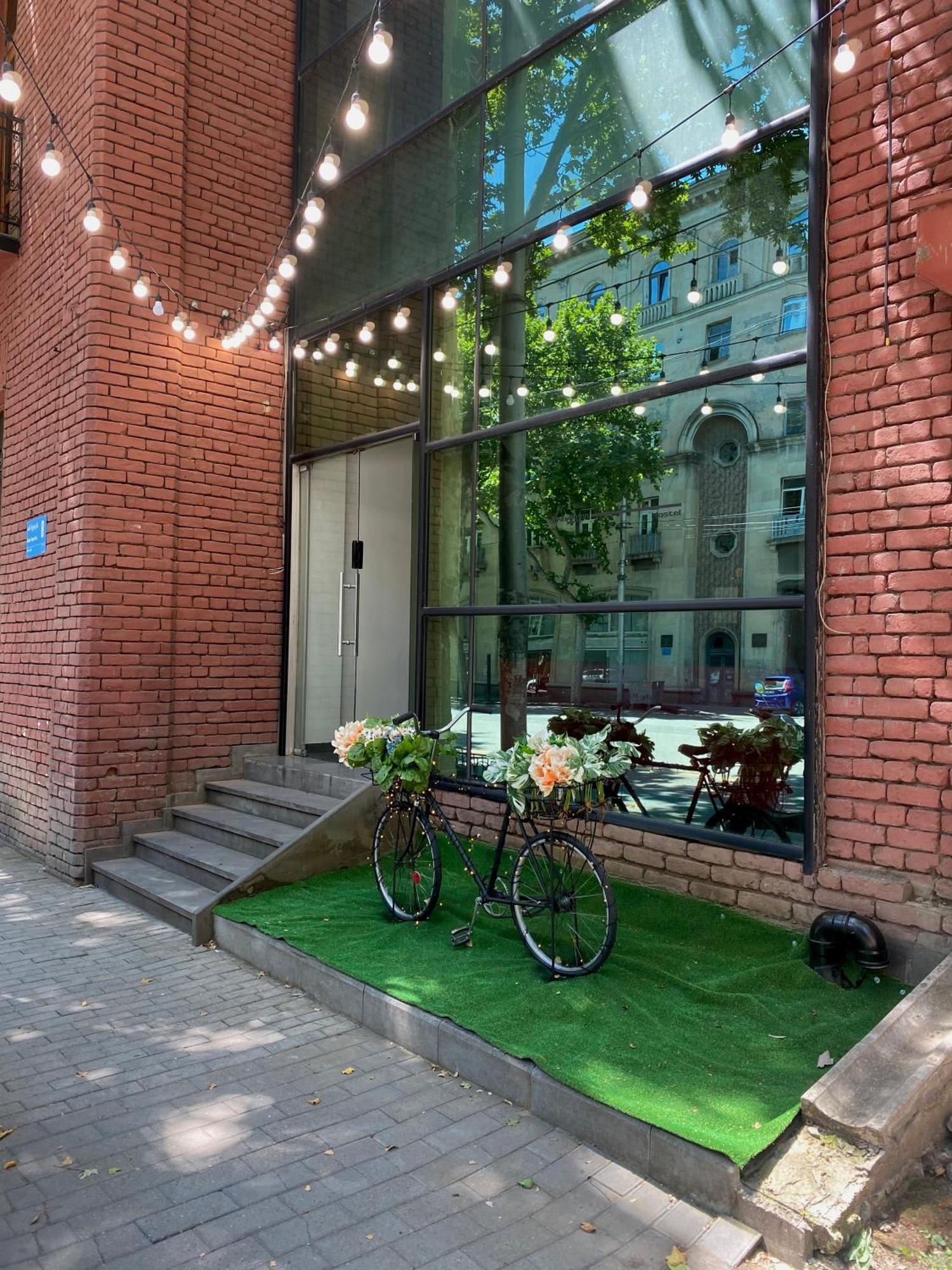 Queen Hostel 第比利斯 外观 照片