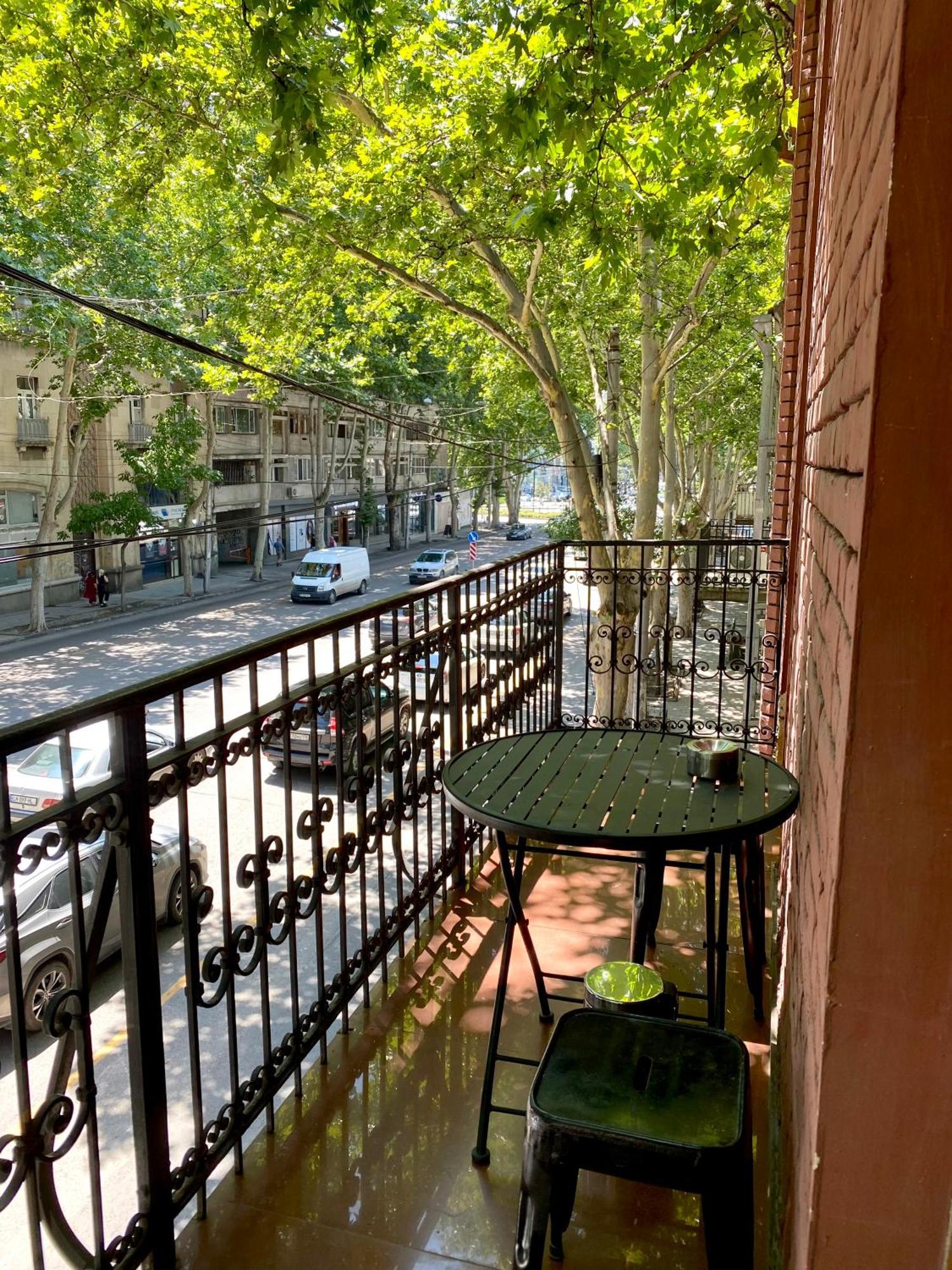 Queen Hostel 第比利斯 外观 照片